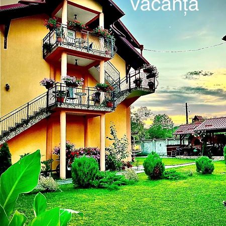 La Mateo Hotel Calimanesti Ngoại thất bức ảnh