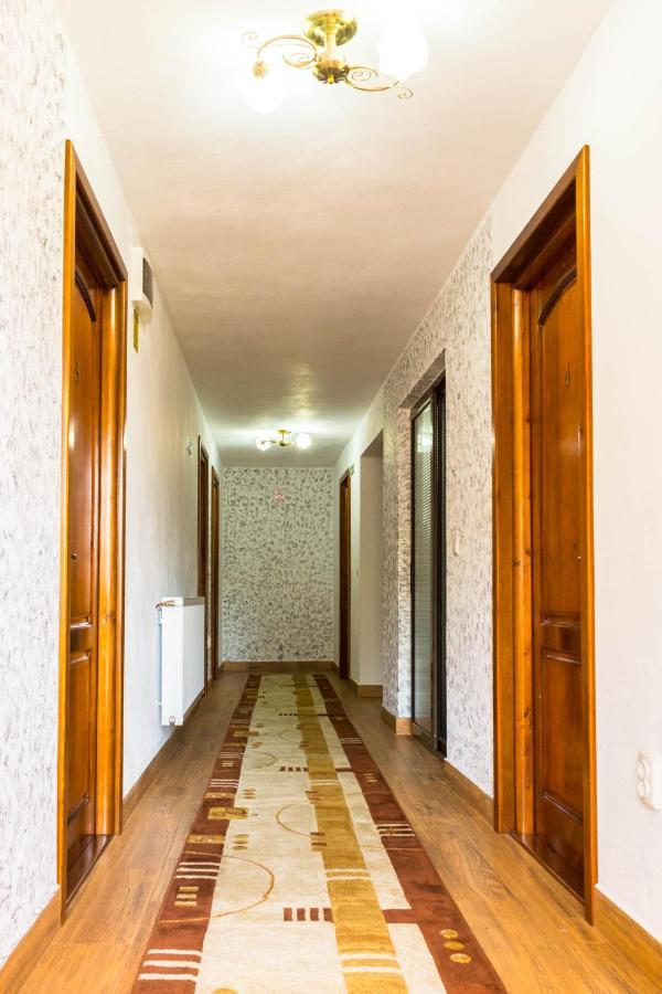 La Mateo Hotel Calimanesti Ngoại thất bức ảnh