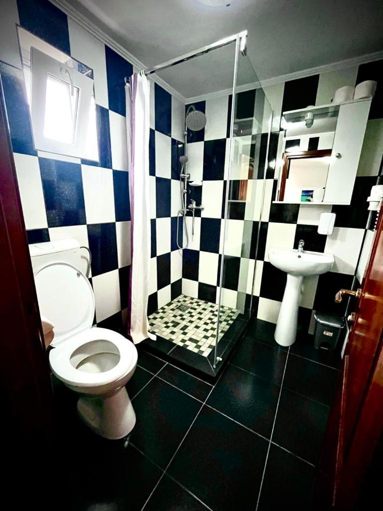 La Mateo Hotel Calimanesti Ngoại thất bức ảnh