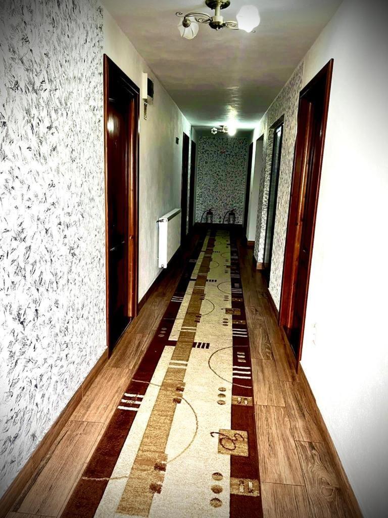 La Mateo Hotel Calimanesti Ngoại thất bức ảnh
