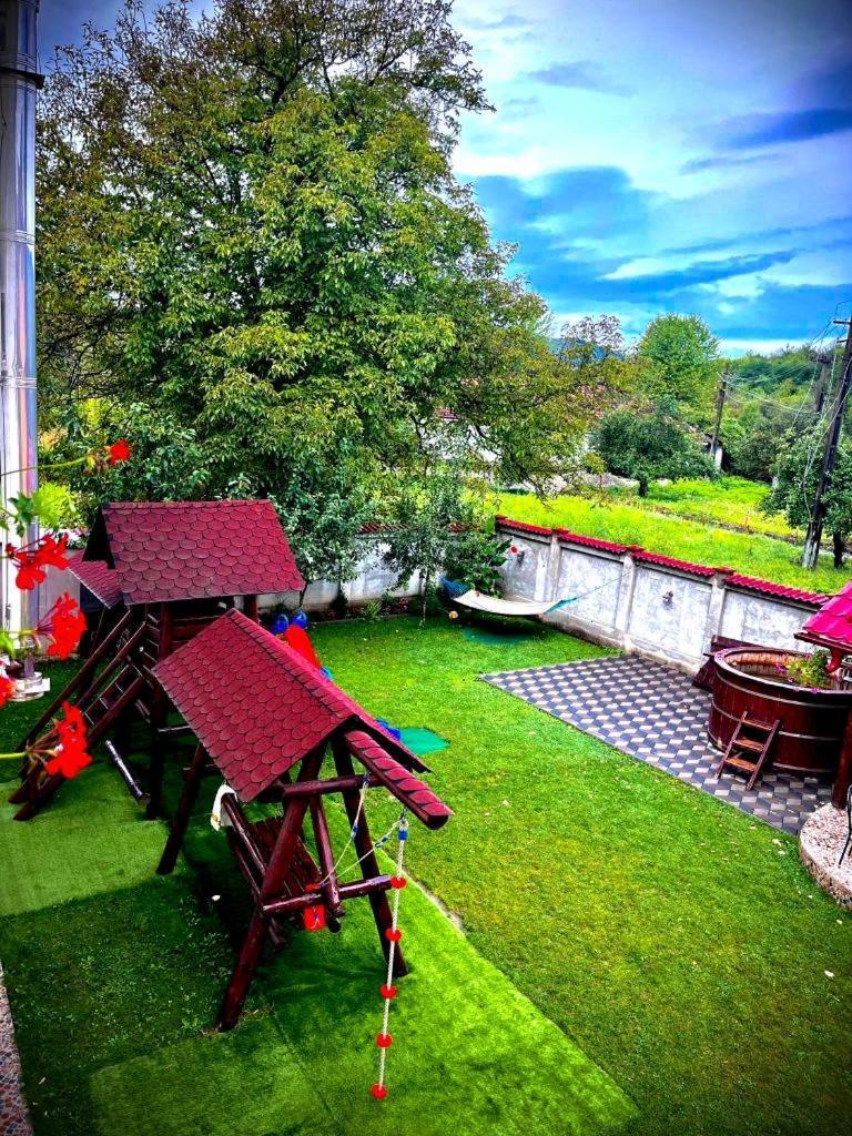 La Mateo Hotel Calimanesti Ngoại thất bức ảnh